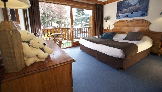 Hôtel SERRE PALAS - © Hôtel SERRE PALAS Hôtel SERRE PALAS