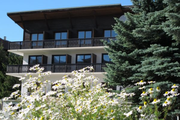 hotel_de_la_valentin_1062.jpg hotel_de_la_valentin_1062.jpg