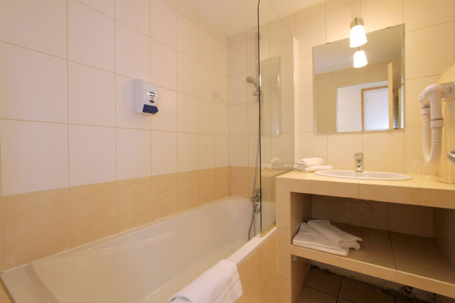 Hôtel Le Sherpa - © Hôtel Le Sherpa Hôtel Le Sherpa