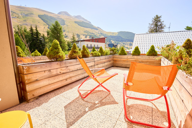 BASE CAMP LODGE - © Base Camp Lodge BASE CAMP LODGE