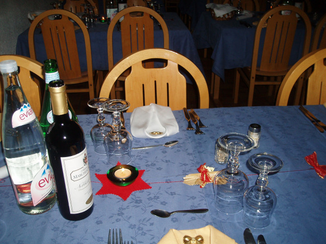 restaurant_3.jpg restaurant_3.jpg