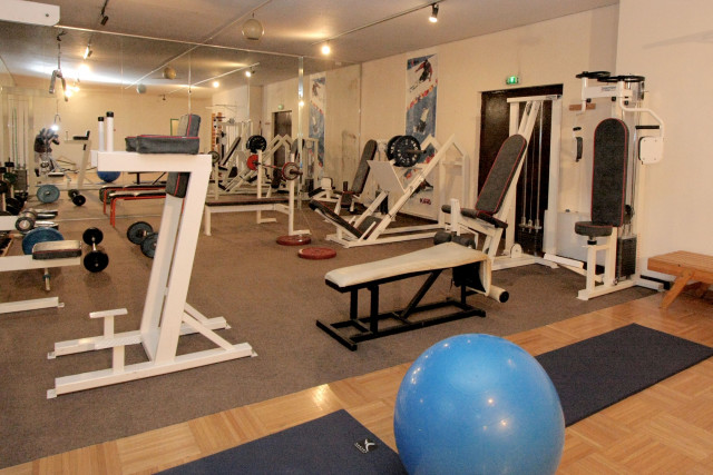 salle_de_gymne_1.jpg salle_de_gymne_1.jpg