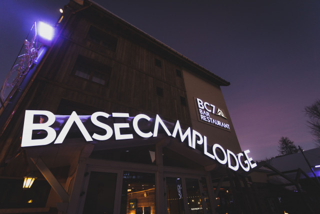 BASE CAMP LODGE BASE CAMP LODGE