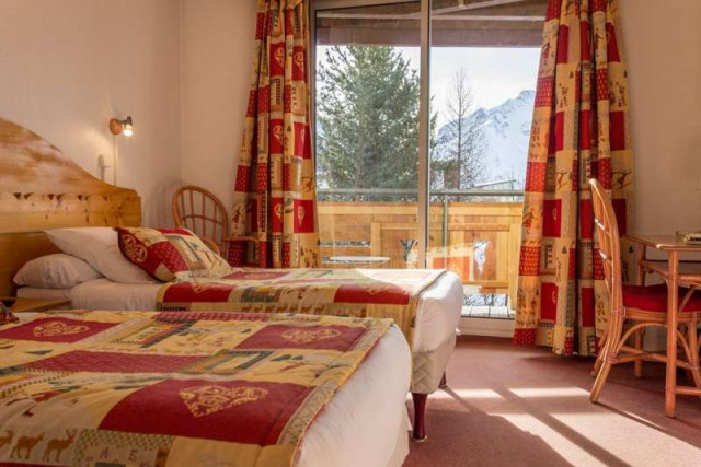 hotel Adret - © FAURE OLIVIER hotel Adret
