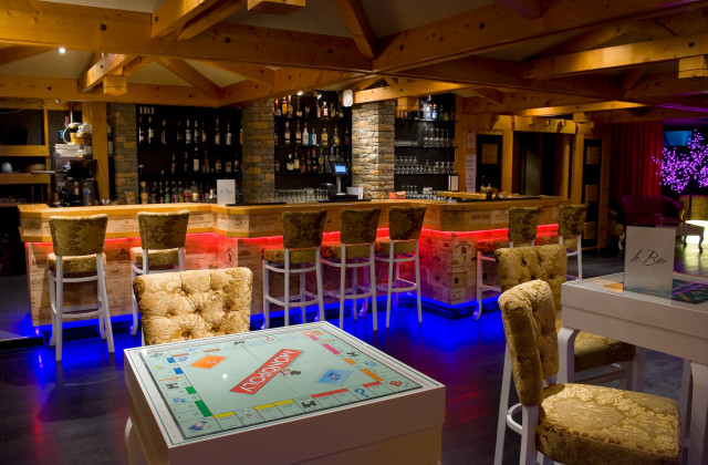 Bar - © Art Prism Bar