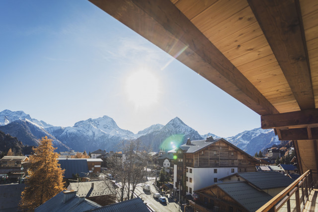 BASE CAMP LODGE - © Base Camp Lodge BASE CAMP LODGE