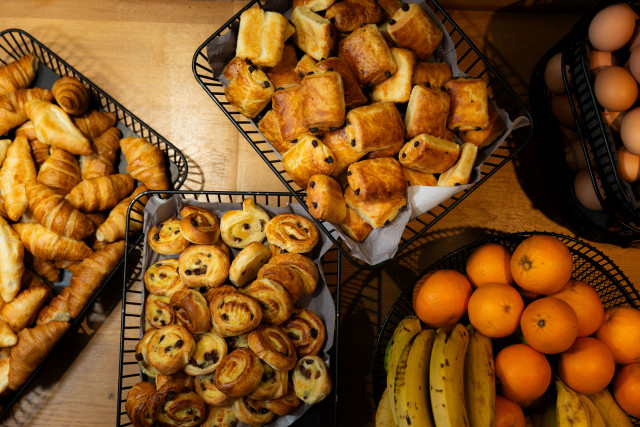 SHERPA_BREAKFAST_CLOSE UP VIENNOISERIE.JPG - © Hotel Le Sherpa SHERPA_BREAKFAST_CLOSE UP VIENNOISERIE.JPG