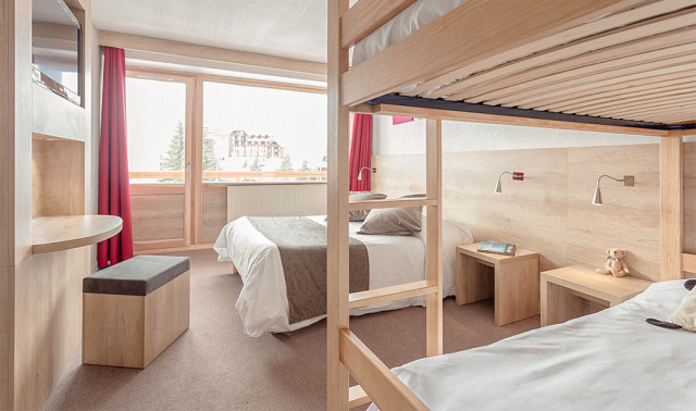 CHAMBRE AVEC BALCON.jpg - © ManuReyboz CHAMBRE AVEC BALCON.jpg