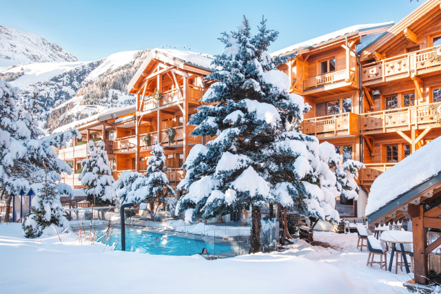 Exterieur-Le-Chalet-Mounier-Emeline-Lambreth-2.JPG