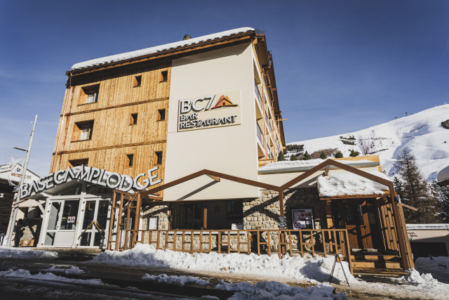 extérieur - © base camp lodge extérieur