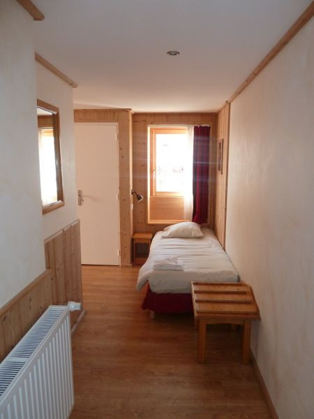 chambre-3p-1076 chambre-3p-1076