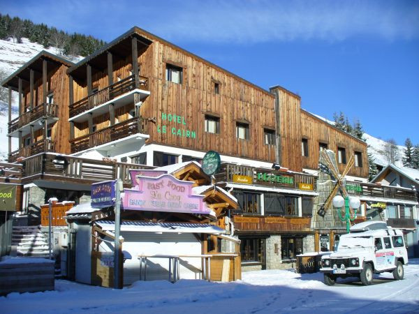 hotel-le-cairn-1-321984 hotel-le-cairn-1-321984