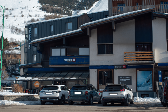 SKISET 2 ALPES 1650 SNOWLAND SKISET 2 ALPES 1650 SNOWLAND