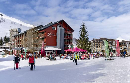 Hôtel et Brasserie l'Orée des Pistes