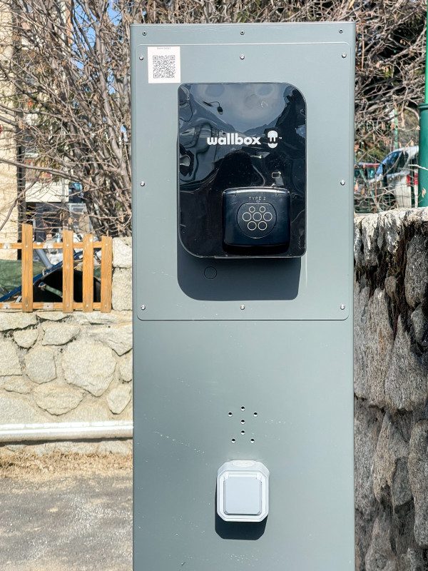 ricarica auto elettriche.jpeg - © Hôtel Atmosphère ricarica auto elettriche.jpeg