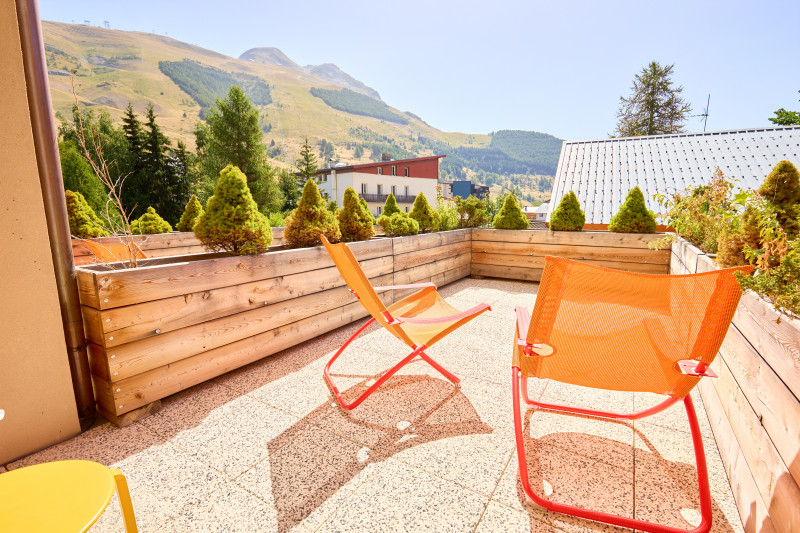 BASE CAMP LODGE - © Base Camp Lodge BASE CAMP LODGE