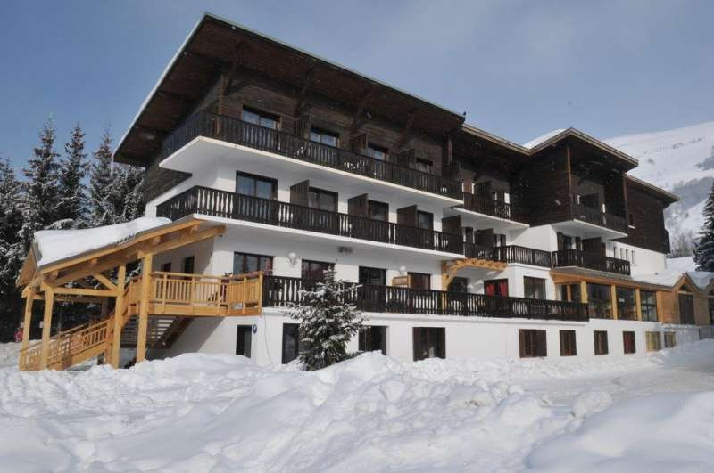 HOTEL DE LA VALENTIN - © HOTEL DE LA VALENTIN HOTEL DE LA VALENTIN