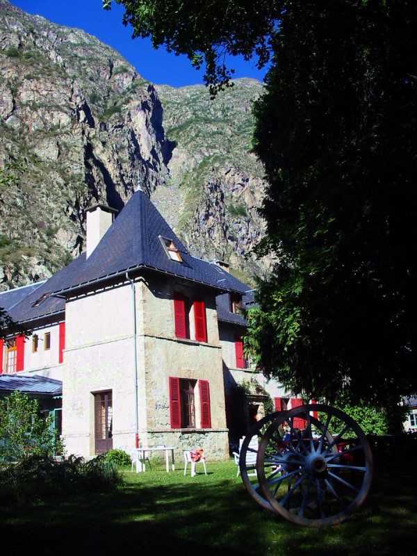 La tour du Château Hôtel de la Muzelle - © Chantal GIRARD La tour du Château Hôtel de la Muzelle