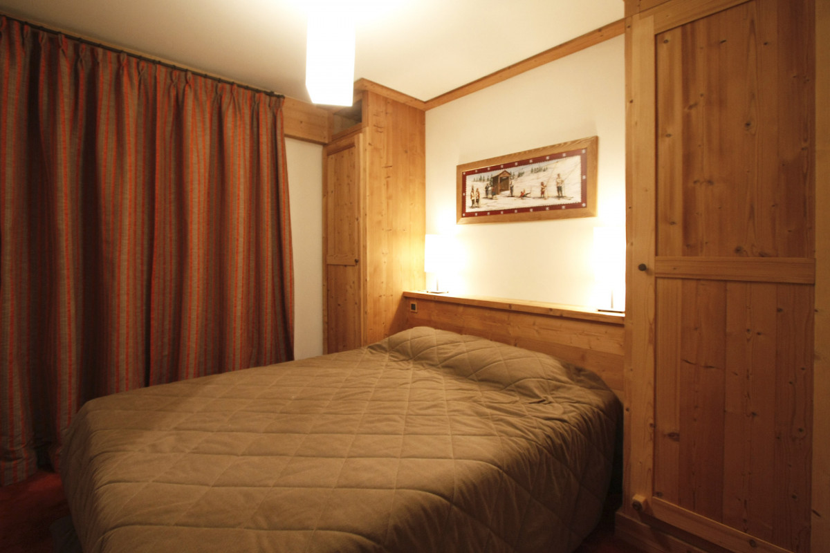 11-val-ecrin-les-2-alpes-chambre-1