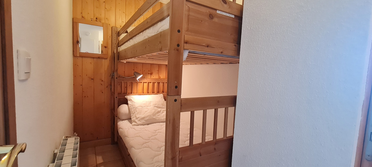 D217-les-chalets-d-or-les-2-alpes-cabine-1