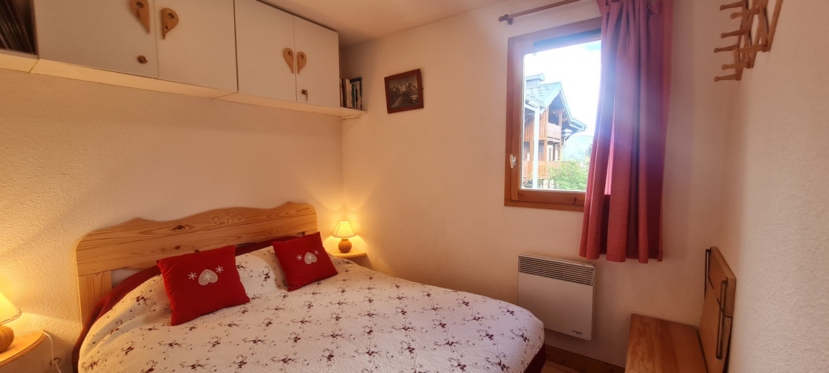 D1-chalet-d-ro-les-2-alpes-chambre-5