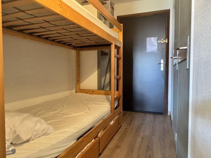 31c8699a-4b3a-4485-9613-09f22f7c0bfa-4371686