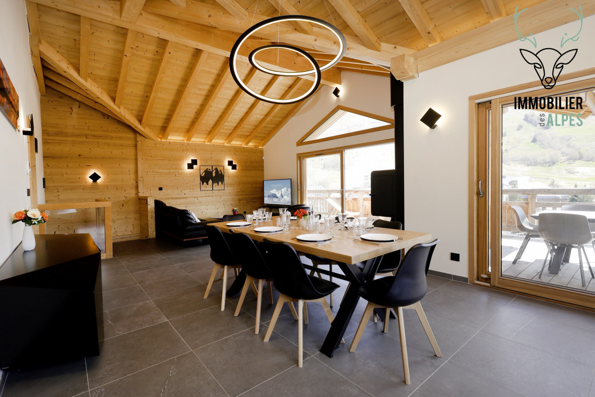 46-chalet-leosky-w-3693588