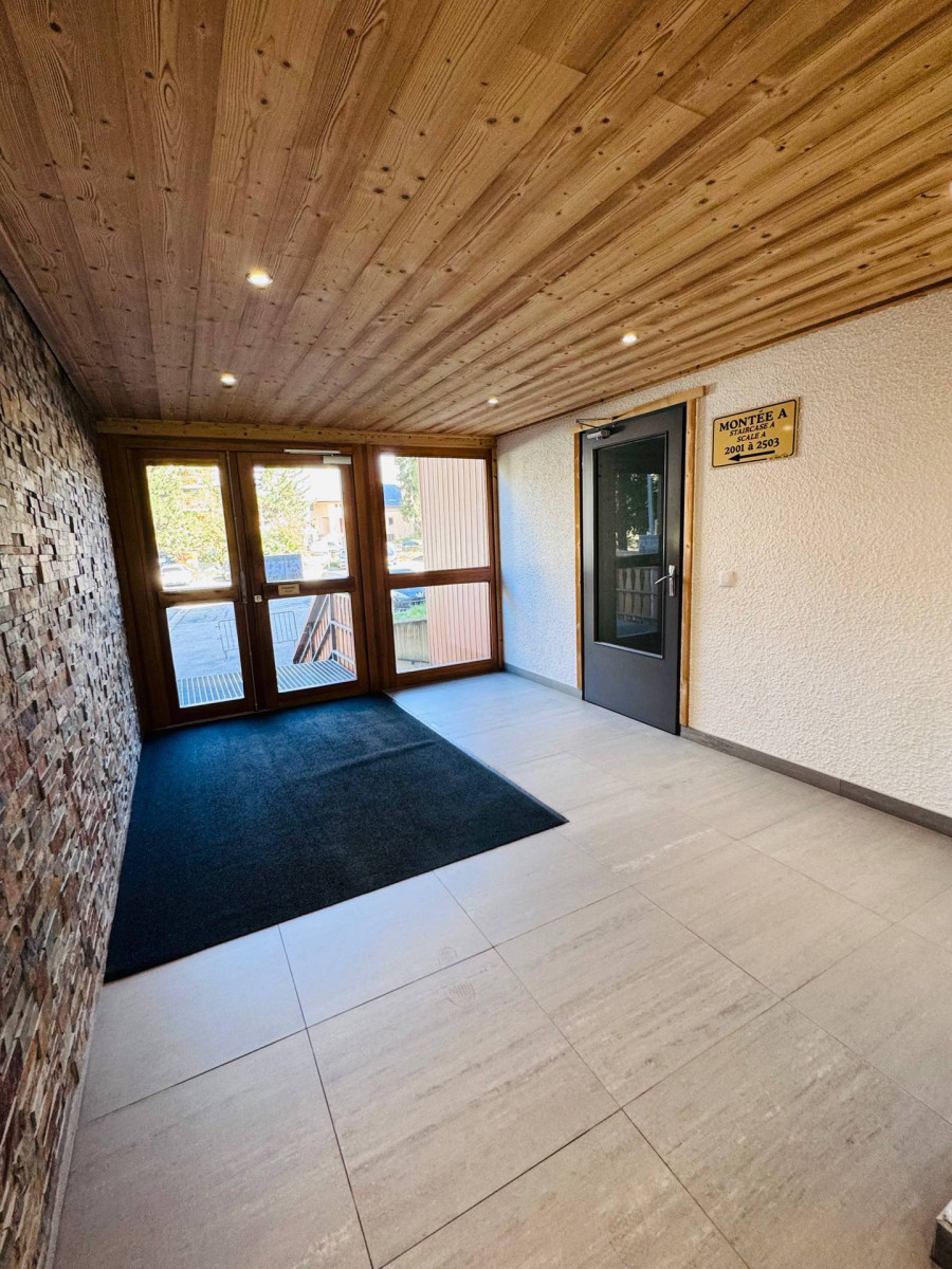 _lv_images__lot_0000000106_11_4475173 _lv_images__lot_0000000106_11_4475173