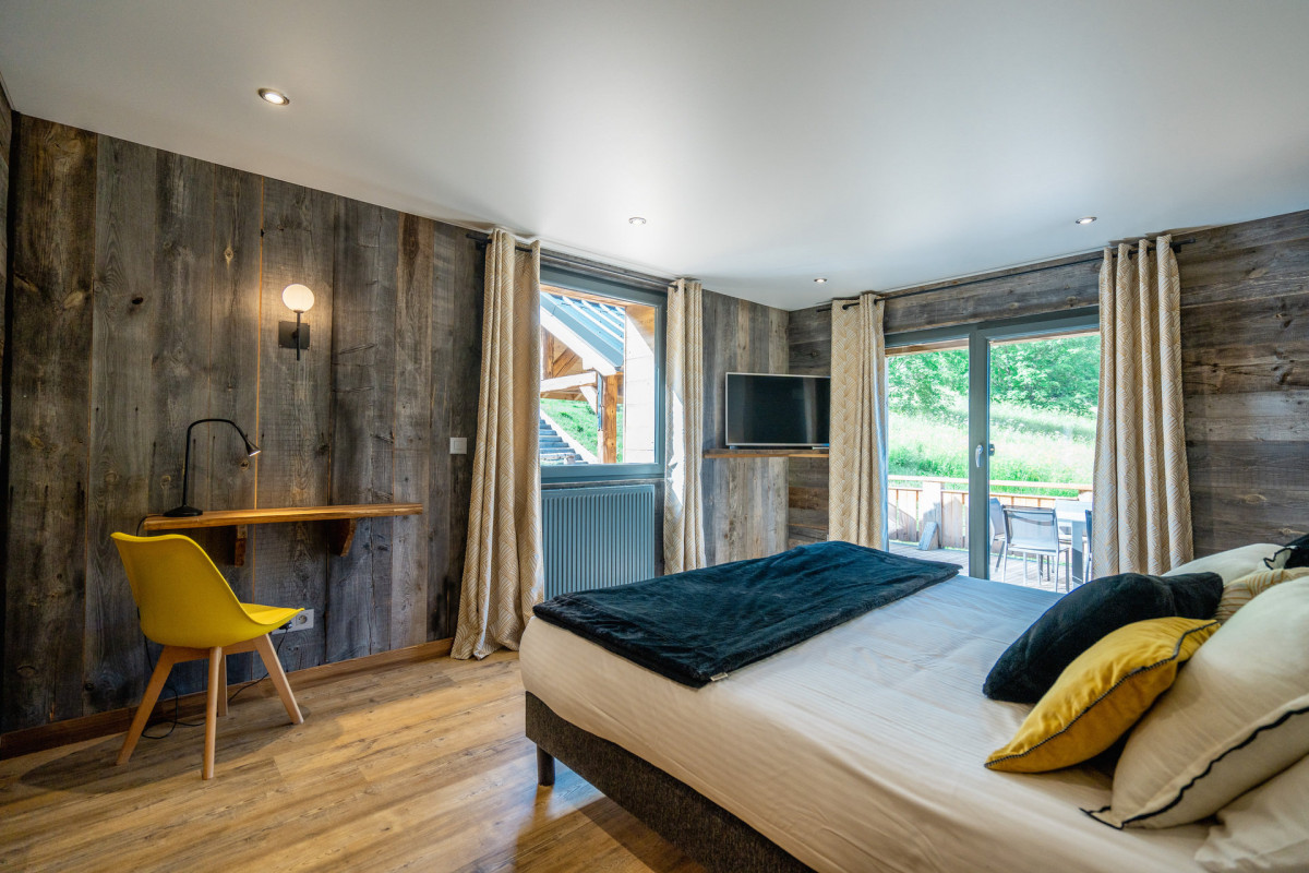 _lv_images__lot_0000000802_06_4298453