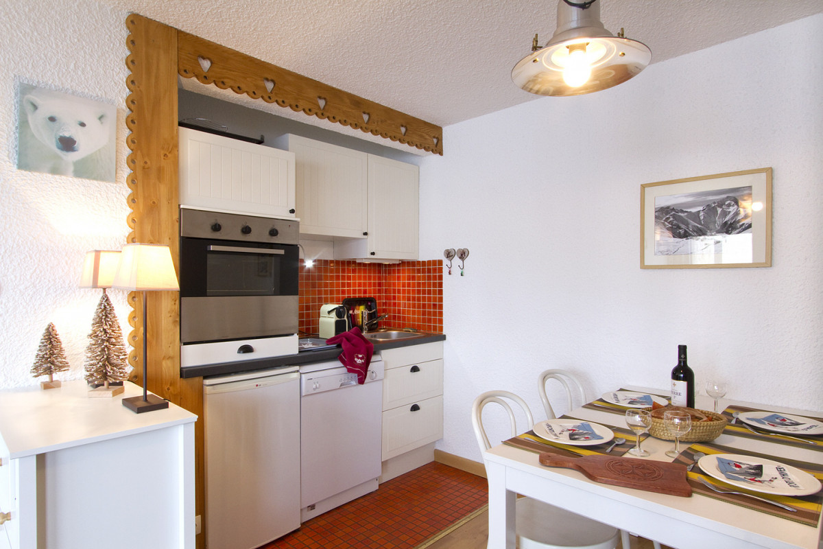 _lv_images__lot_0000000996_03_4425897 _lv_images__lot_0000000996_03_4425897