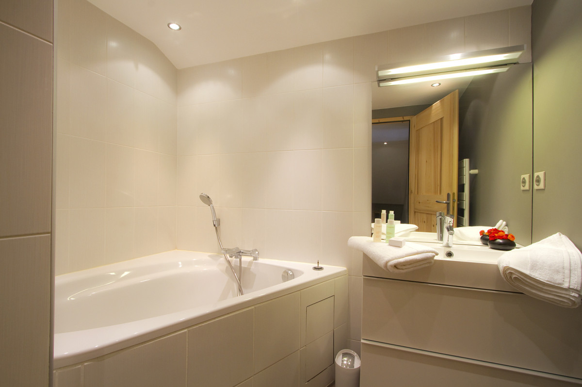 _lv_images__lot_0000001037_10_4295486 _lv_images__lot_0000001037_10_4295486