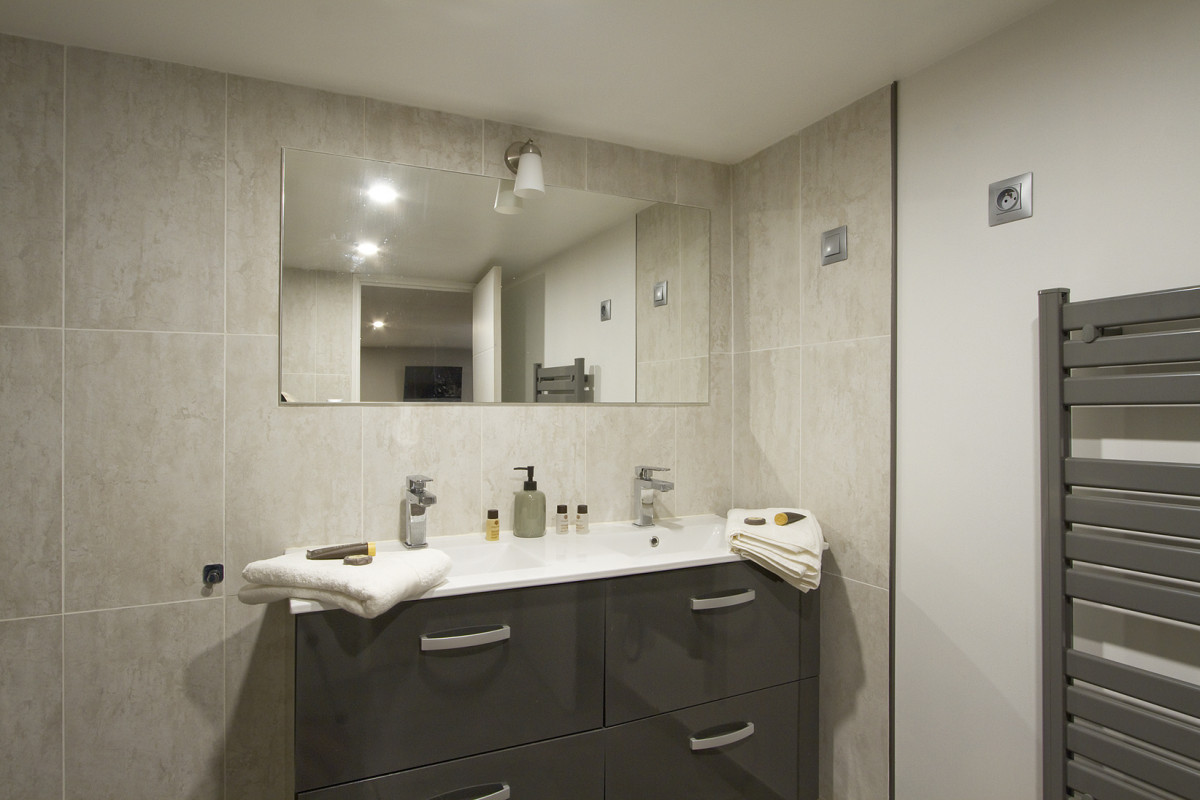 _lv_images__lot_0000001122_12_4643266