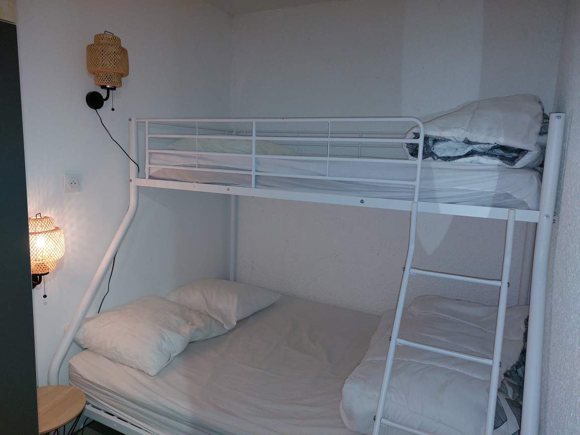 _lv_images__lot_0037250140_11_4379372