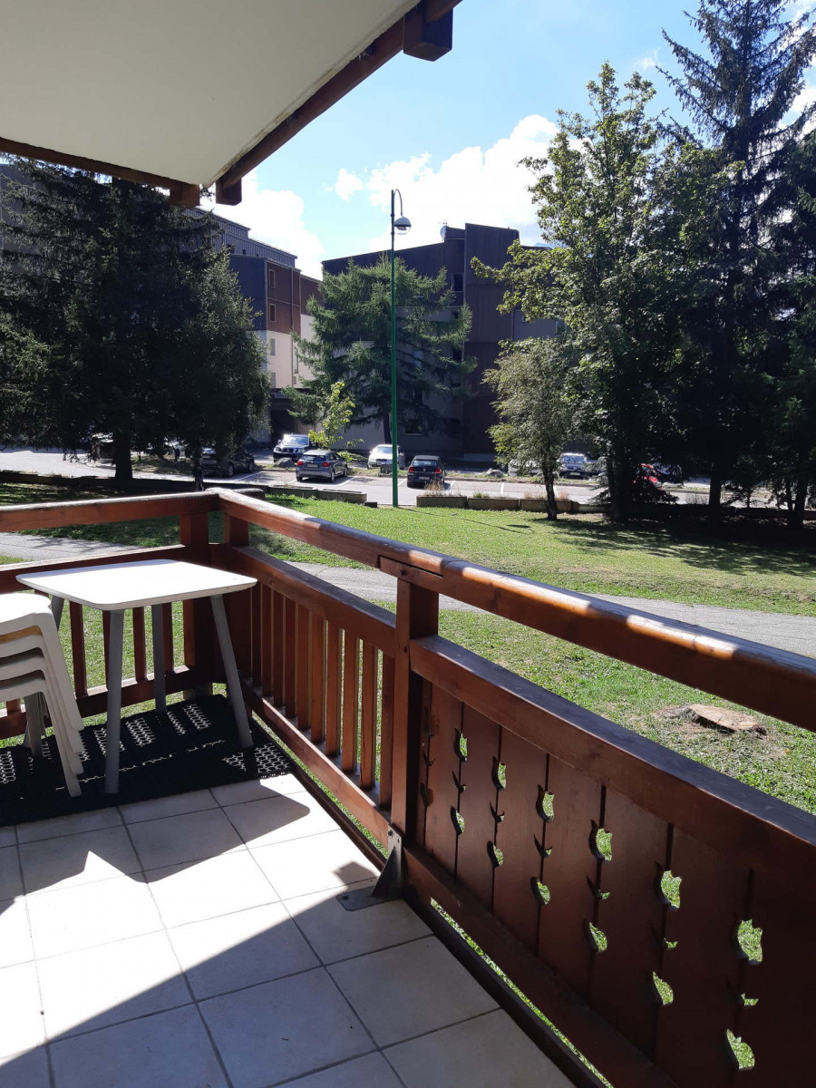 _lv_images__lot_0037250149_08_4247255