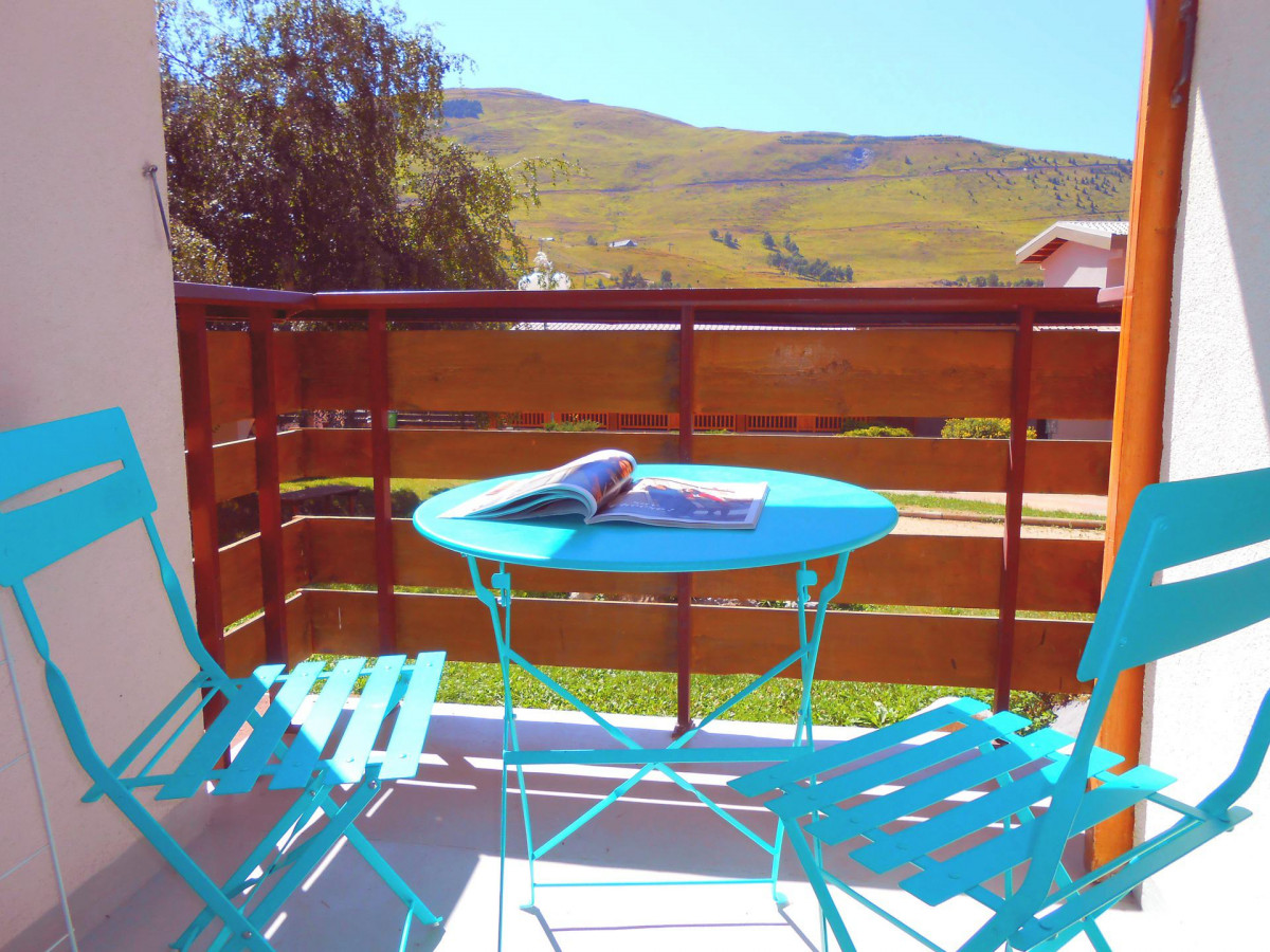 _lv_images__lot_0037250918_06_4161246