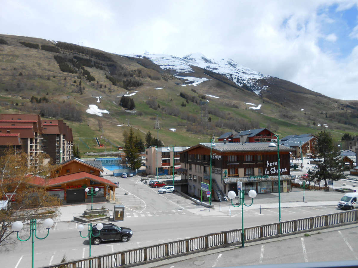 _lv_images__lot_0037250994_11_3773907