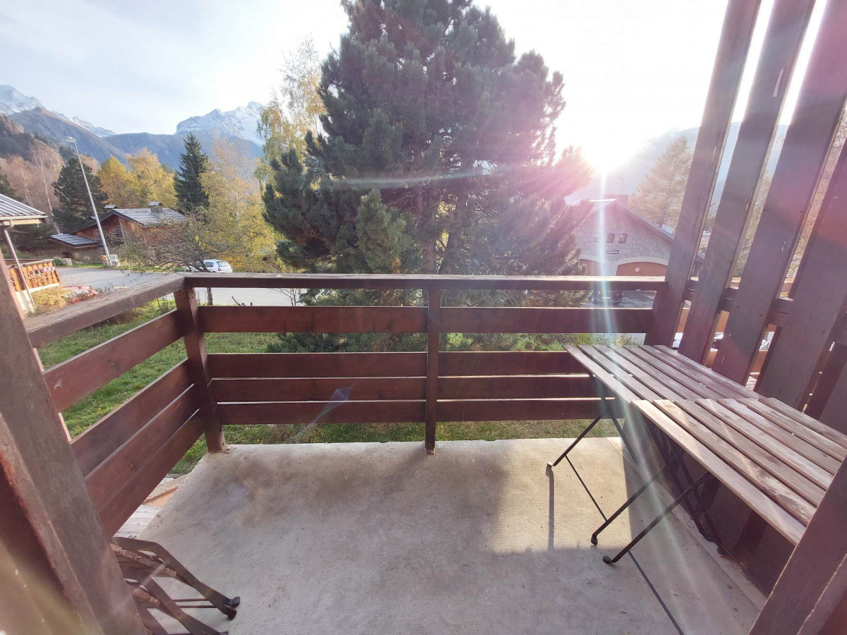 _lv_images__lot_0037251208_05_4304160