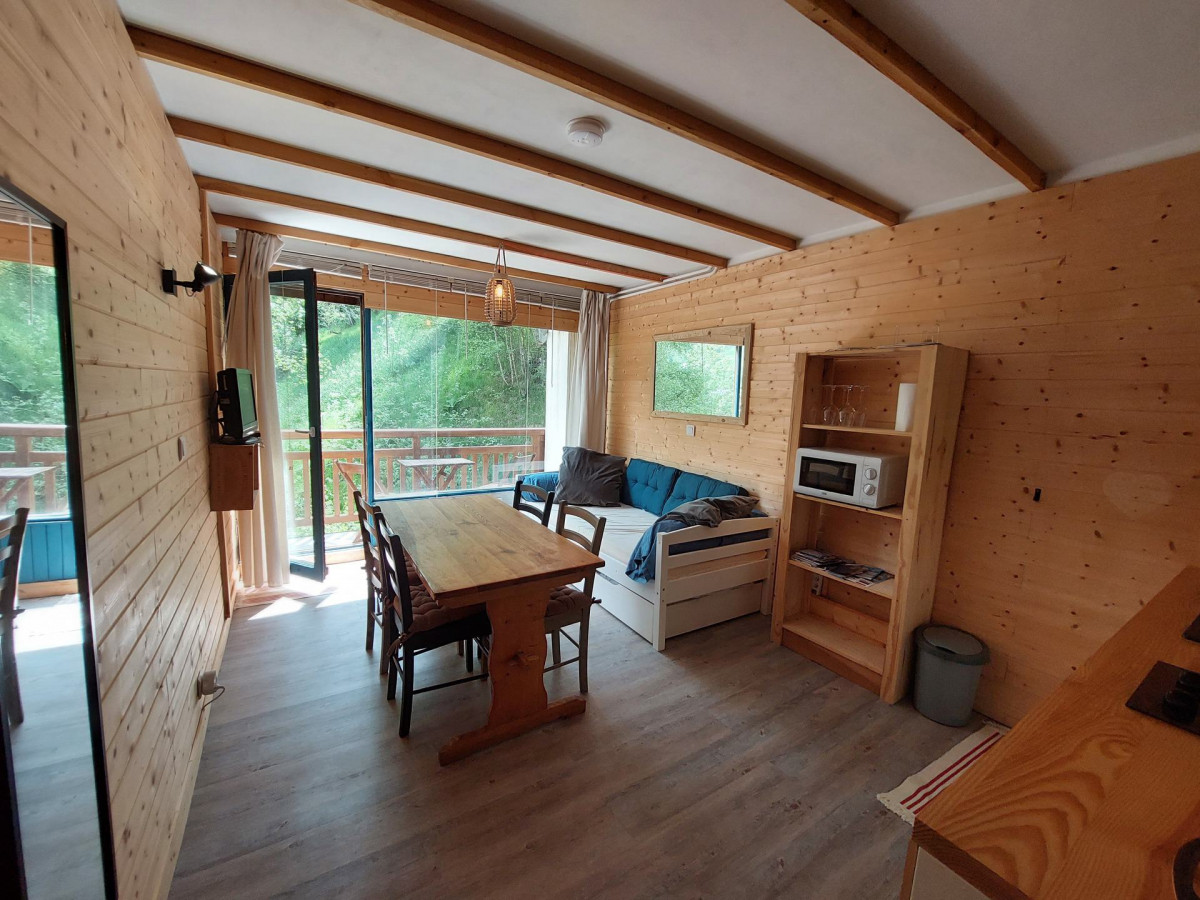 _lv_images__lot_0037251251_01_4501693