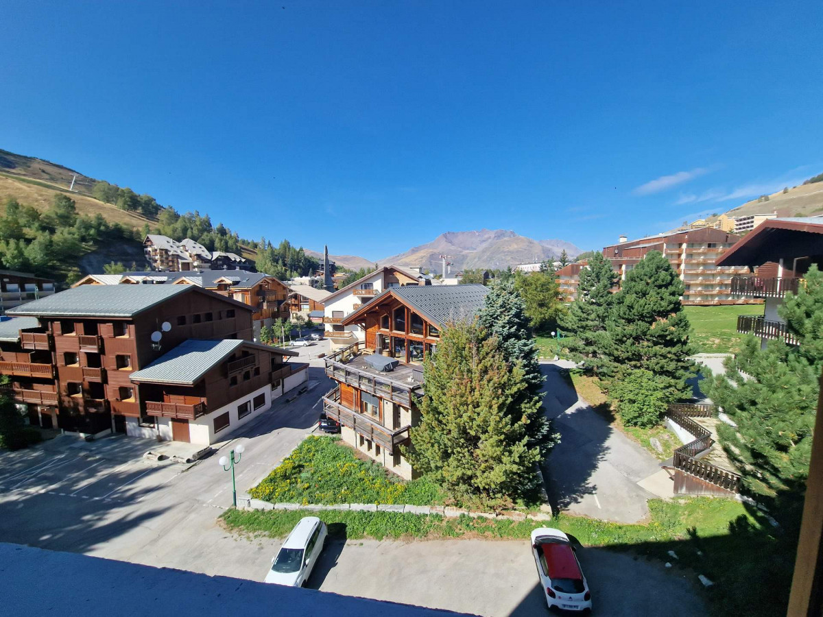 _lv_images__lot_0037251283_15_3646699