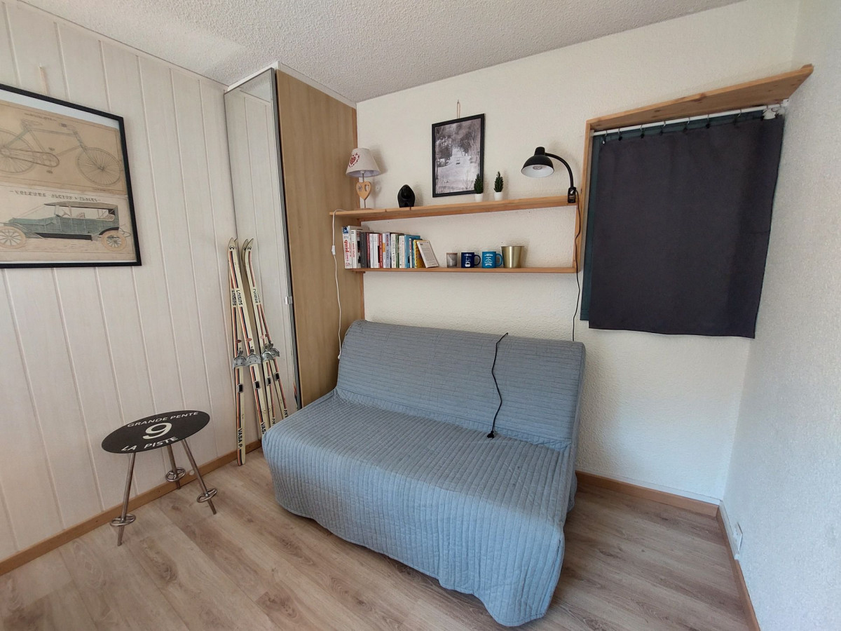 _lv_images__lot_0037251292_10_4452899