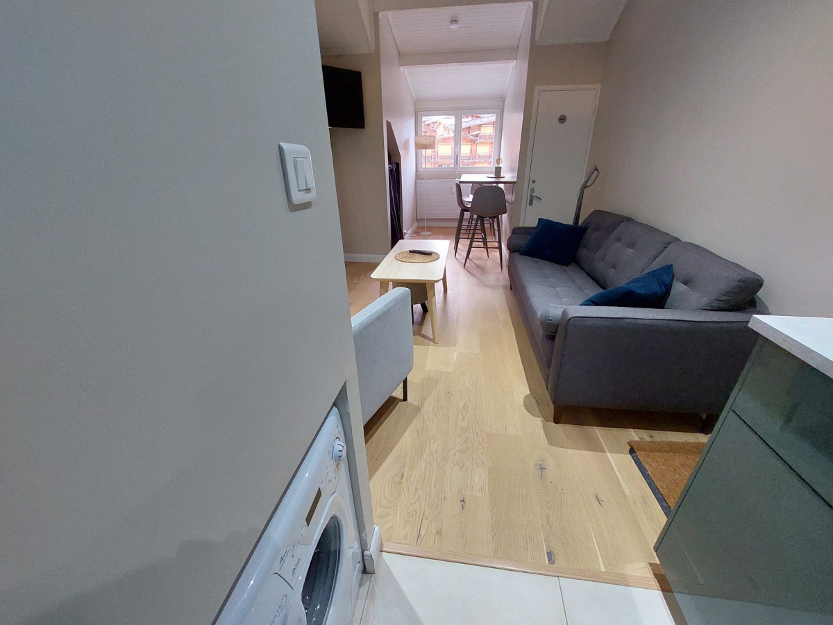 _lv_images__lot_0037251297_10_4164210