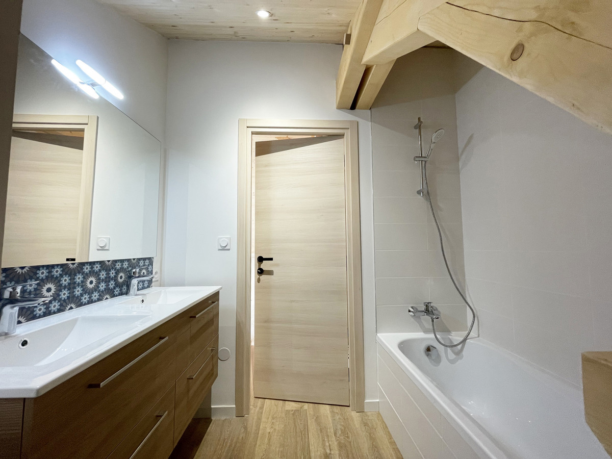 chaletdesamis-sdbbaignoire-4305410