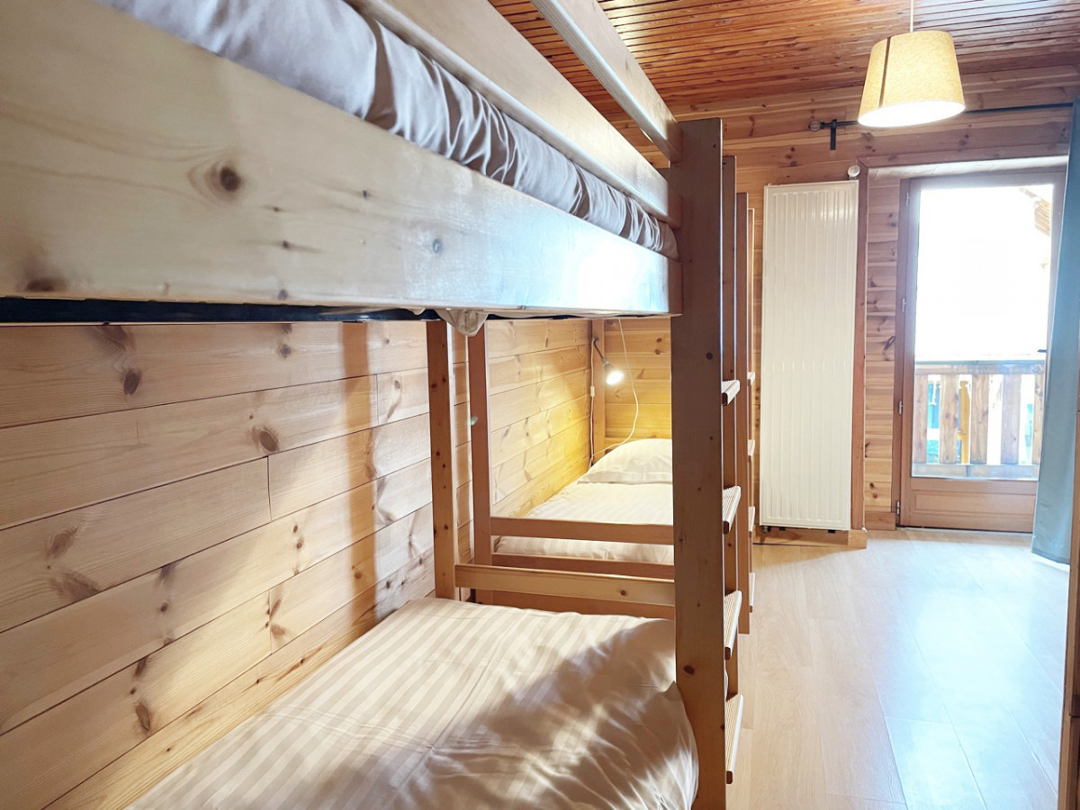 grill-dortoir-4305300 grill-dortoir-4305300