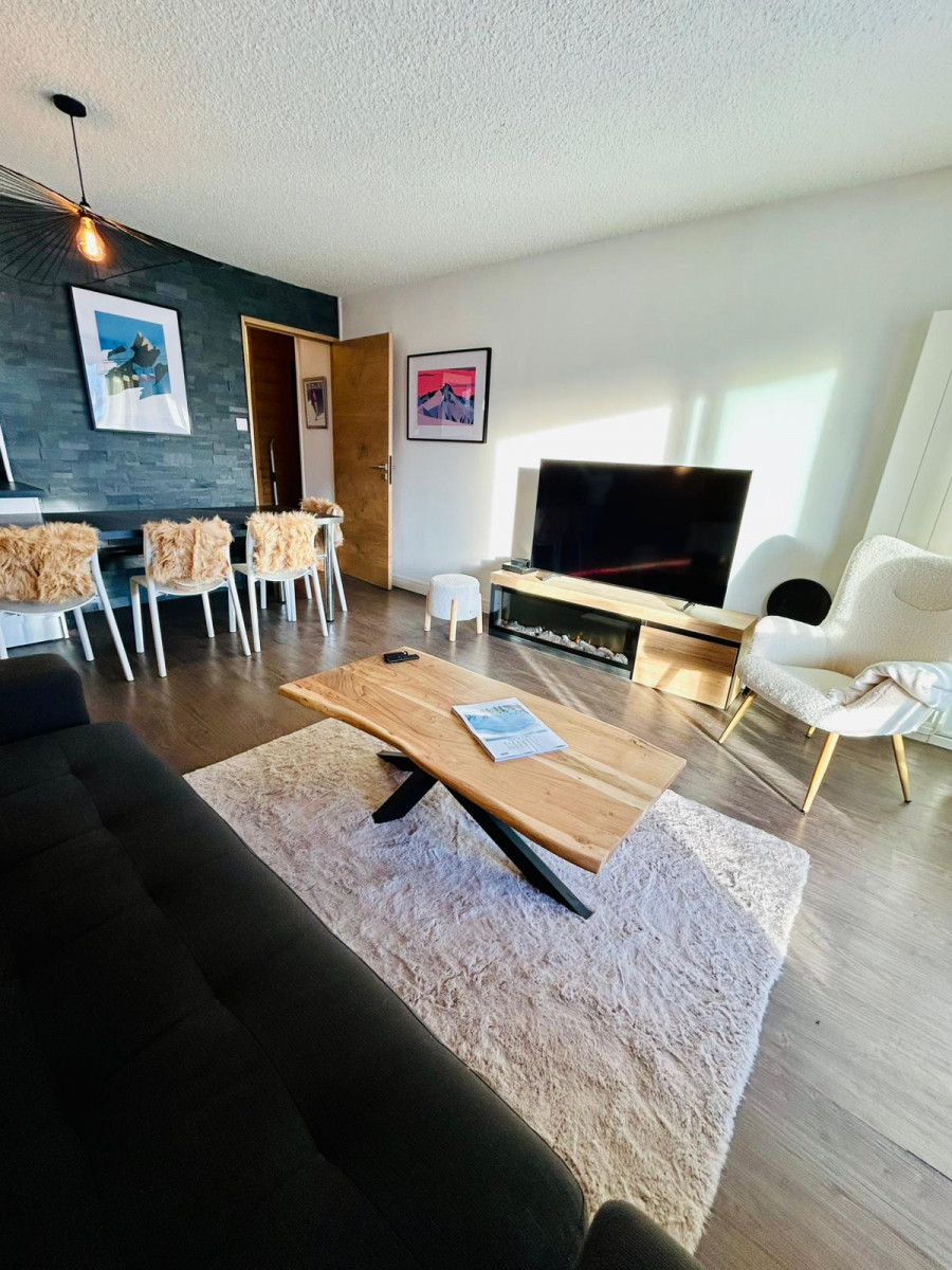 img-2585-4263482 img-2585-4263482