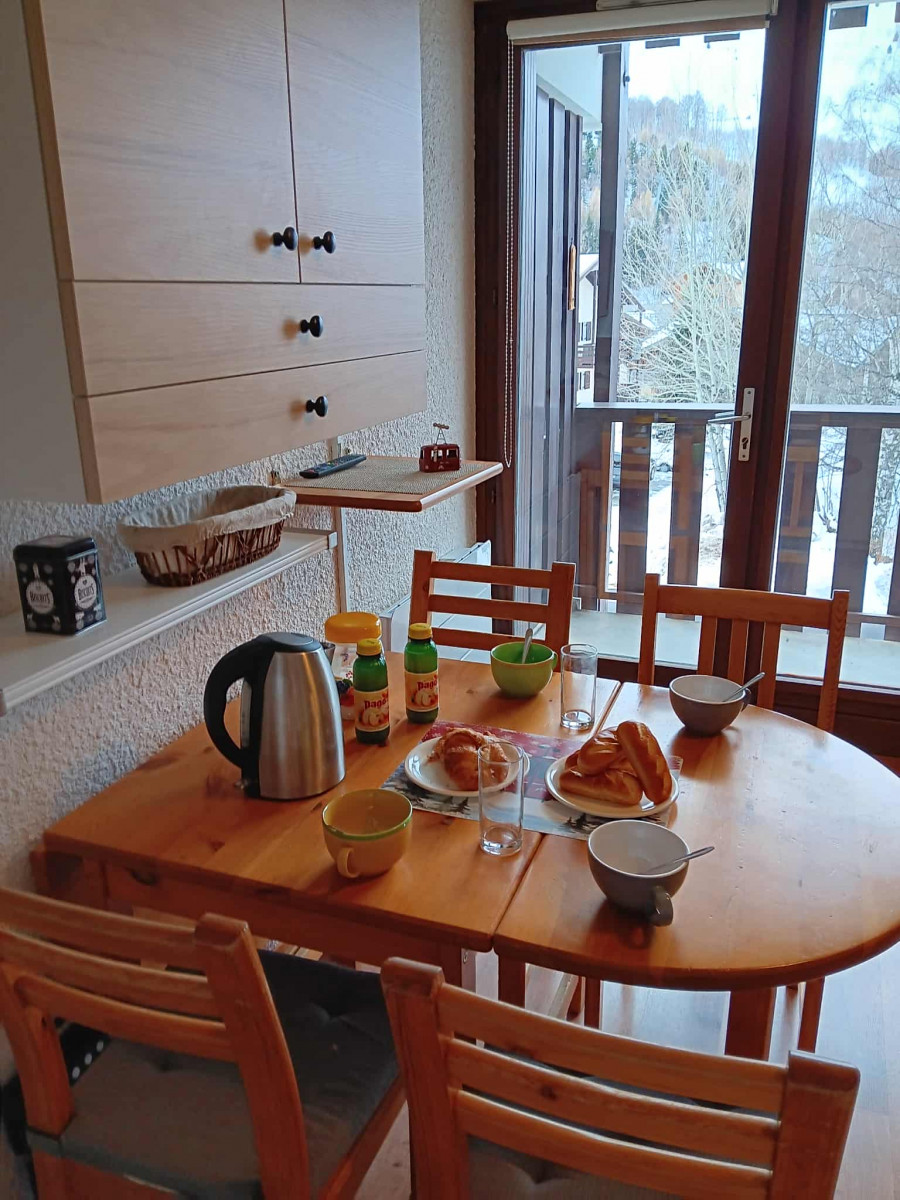 messenger-creation-14d7f96e-cbcf-420a-b05b-137d26b85252-1-4251563 messenger-creation-14d7f96e-cbcf-420a-b05b-137d26b85252-1-4251563