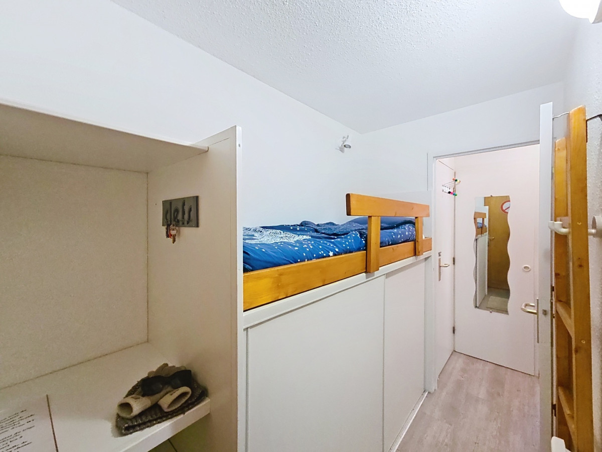 photo-2025-11-22-18-01-13-3-4217082