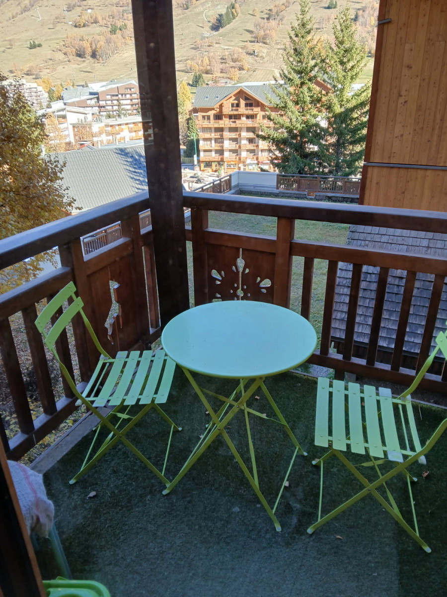 photo-4-4190910 photo-4-4190910