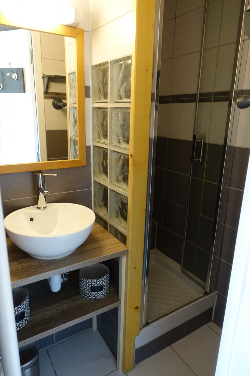 whatsapp-image-2025-10-29-16-43-54-fefae025-4148131 whatsapp-image-2025-10-29-16-43-54-fefae025-4148131