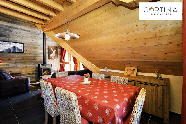 02-colporteur-w-4649576