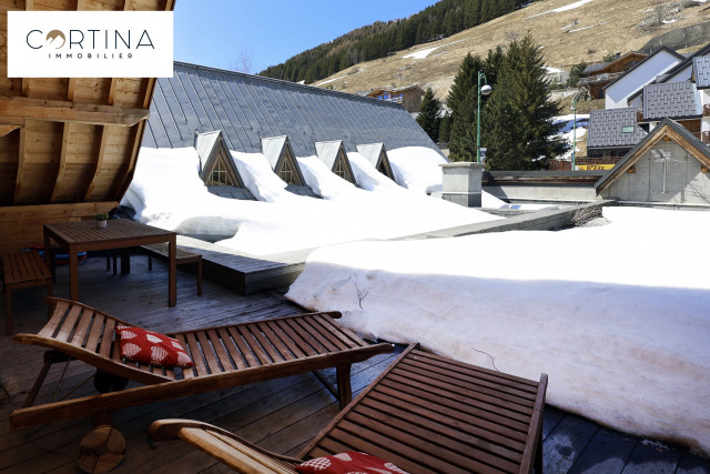 04-colporteur-w-4649577